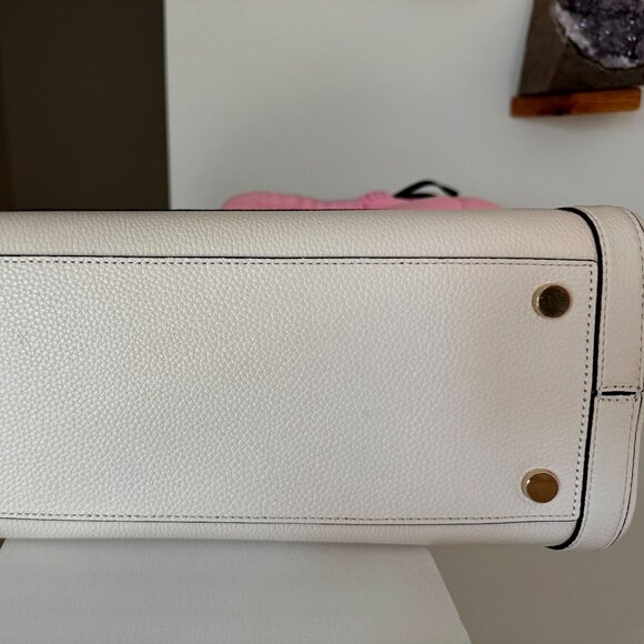 Kate Spade New York Market Pebbled Leather Medium Tote + Wallet in Parchment - Picture 3 of 6